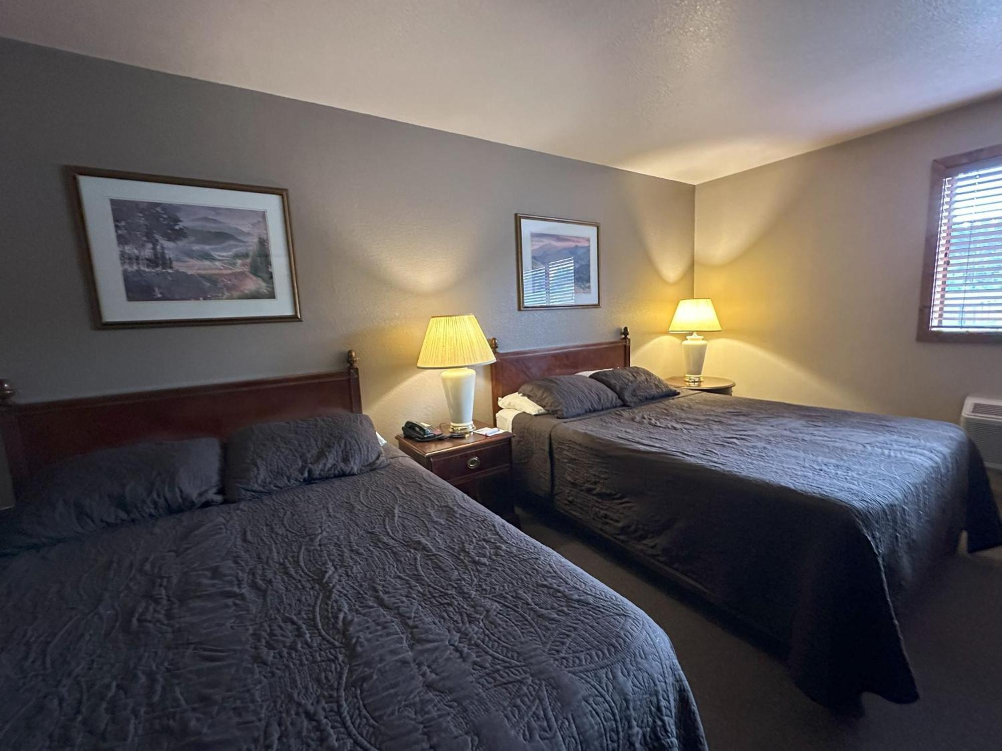 Timber Lodge Inn Cle Elum Exterior photo