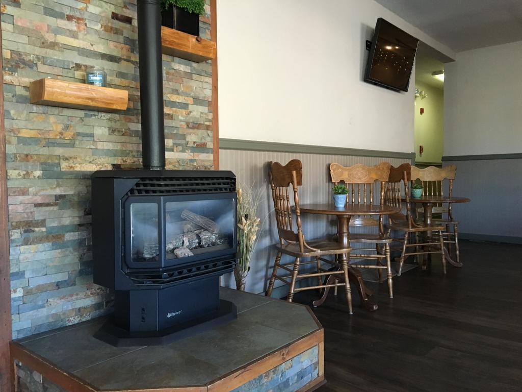 Timber Lodge Inn Cle Elum Exterior photo